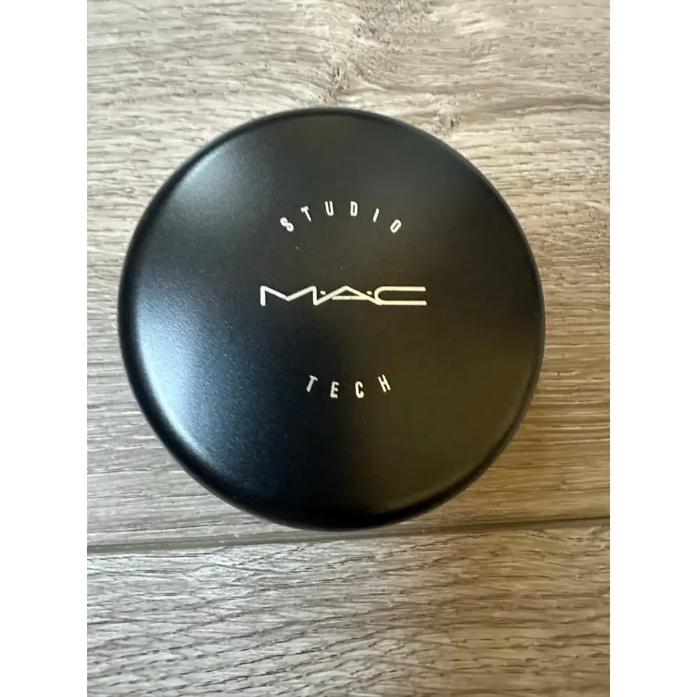 MAC Cosmetics mac studio